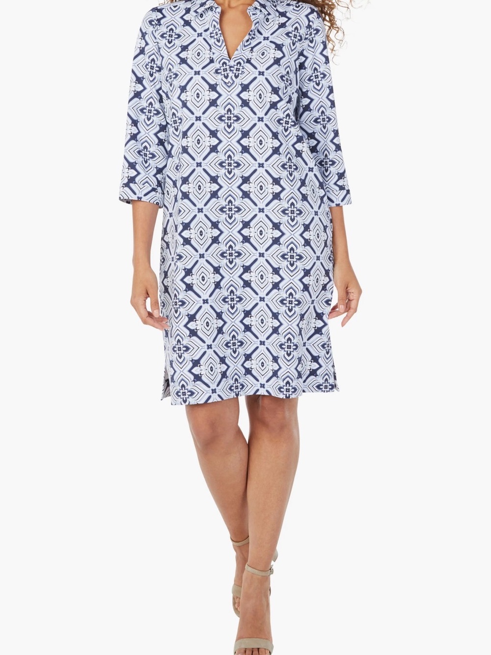 FoxCroft Angel Geometric Floral Print Shift Dress NWT Size Small Soft Indigo